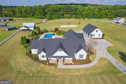 A home in Newnan