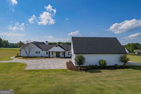 A home in Newnan