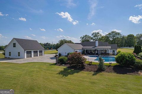 A home in Newnan