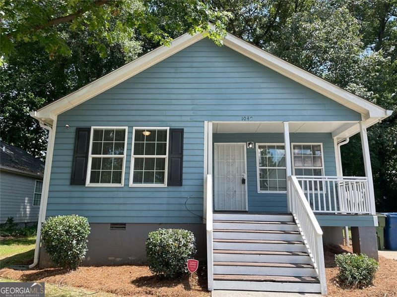 One Month Free!! Ask for details! Welcome to 1040 Thomasville Estate Dr, your stylish new rental in the heart of Atlanta. This spacious, modern home offers comfy vibes, sleek finishes, New LVP floors, Painted cabinets and Stainless Steel fridge with icemaker/water dispenser, dishwasher, range and a private backyard perfect for chill nights or weekend vibes. Just minutes from downtown, it's a city living without the chaos. Housing Choice Vouchers Accepted! Schedule a showing today using ShowMojo, contact our office for details. Note: In addition to the monthly rent, Tenant will pay an additional $35.00 each month for a Tenant Benefits Package.