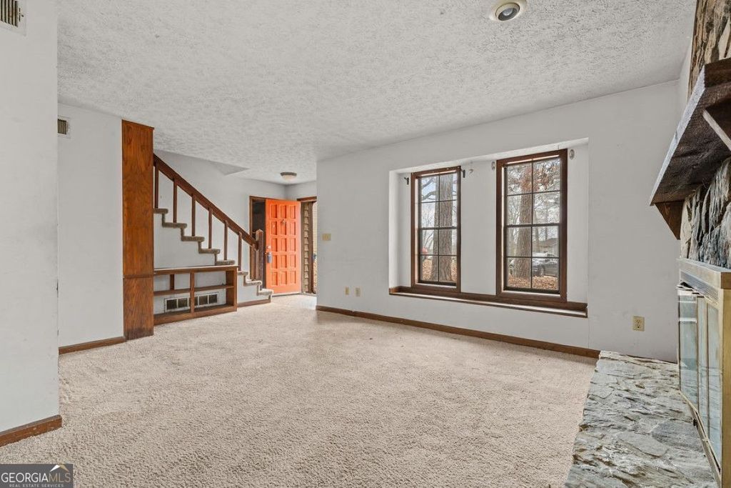 Photo of 1043 Ascot Court, Riverdale, GA 30296 (MLS # 10691555)