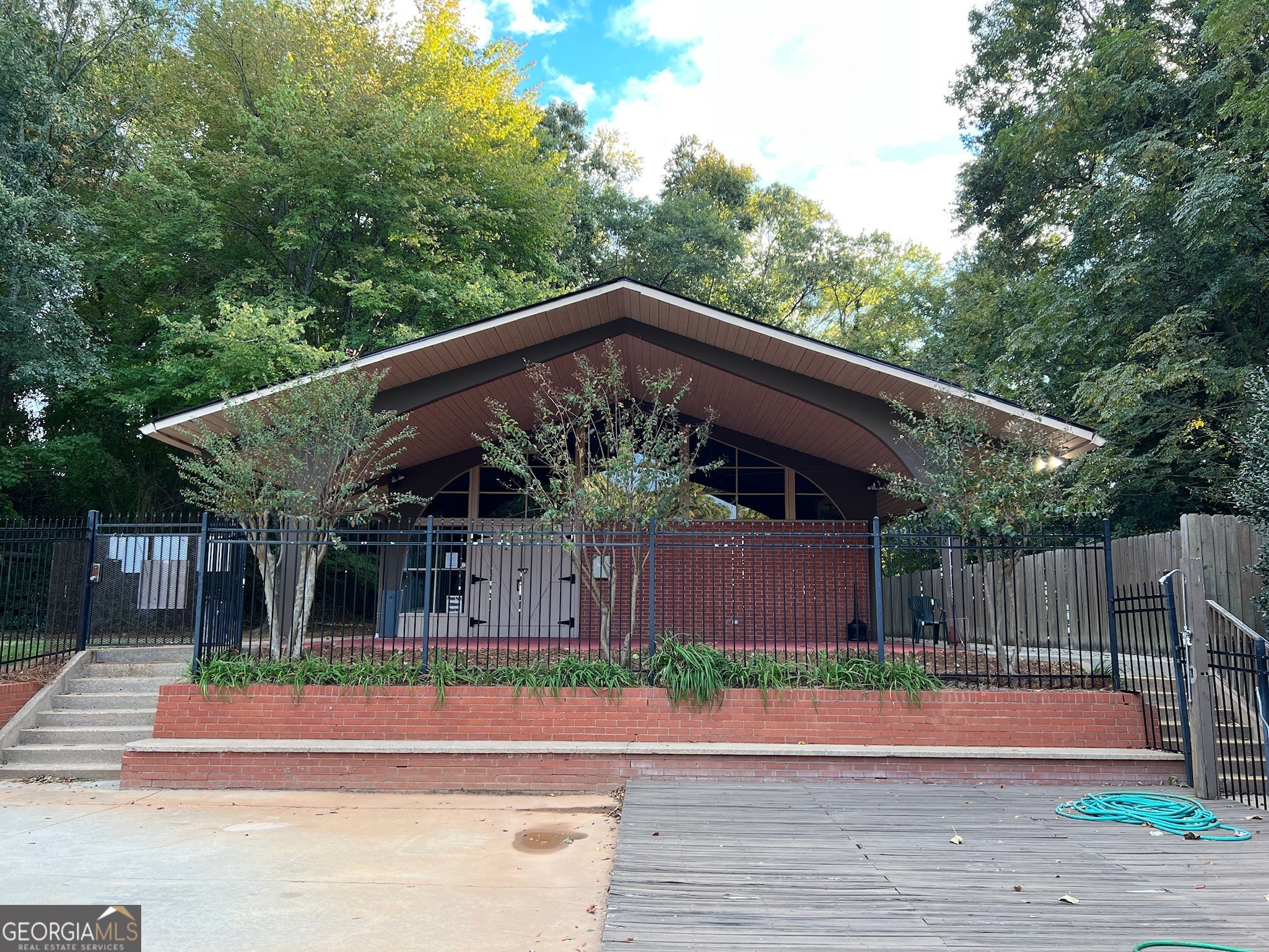 250 Little ST APT A105