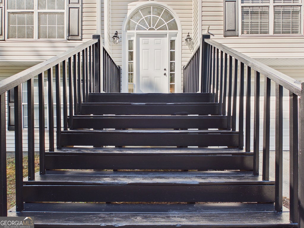 Photo of 75 Lauren Overlook, Newnan, GA 30263 (MLS # 10838265)