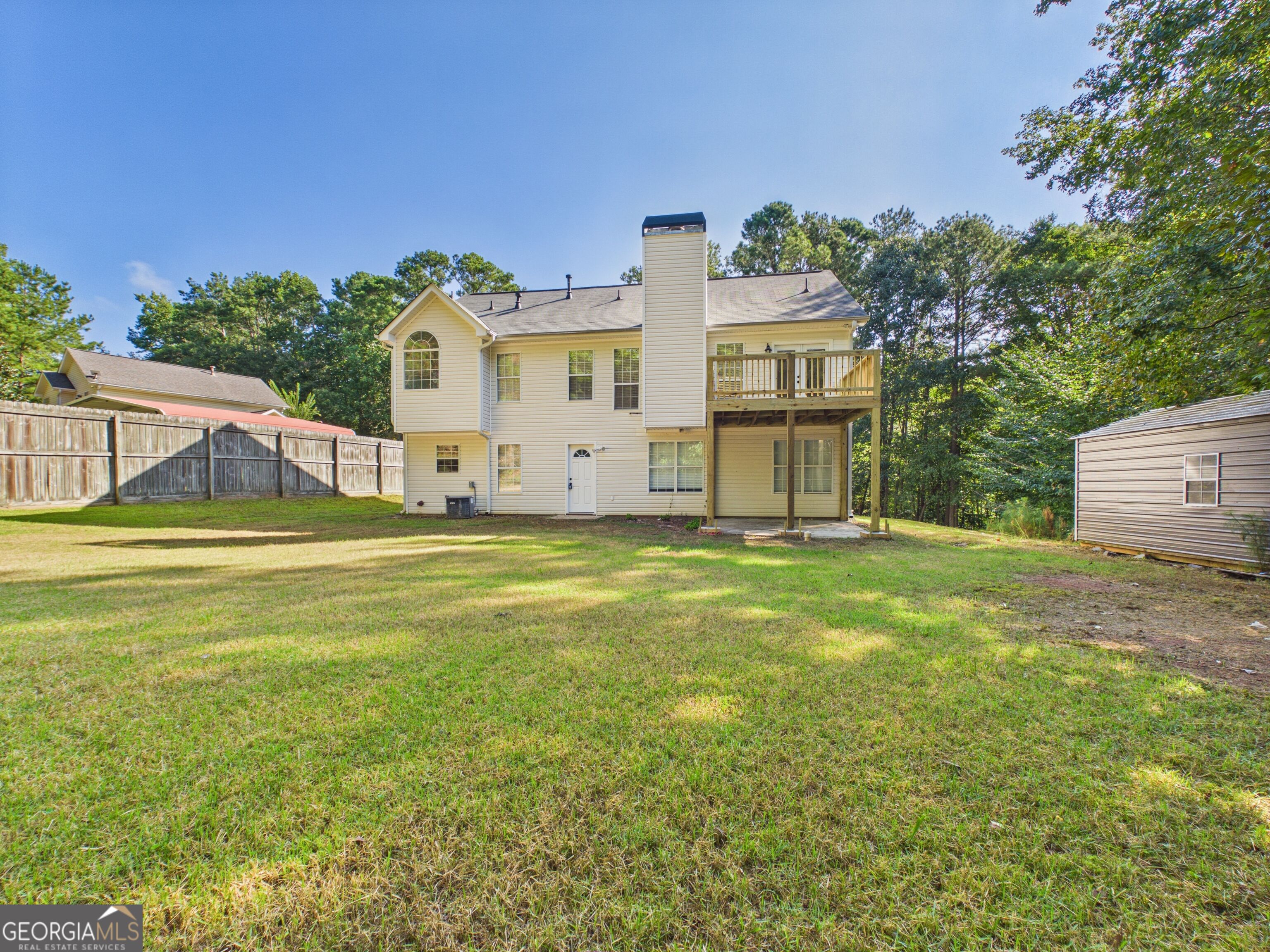 75 Lauren Overlook