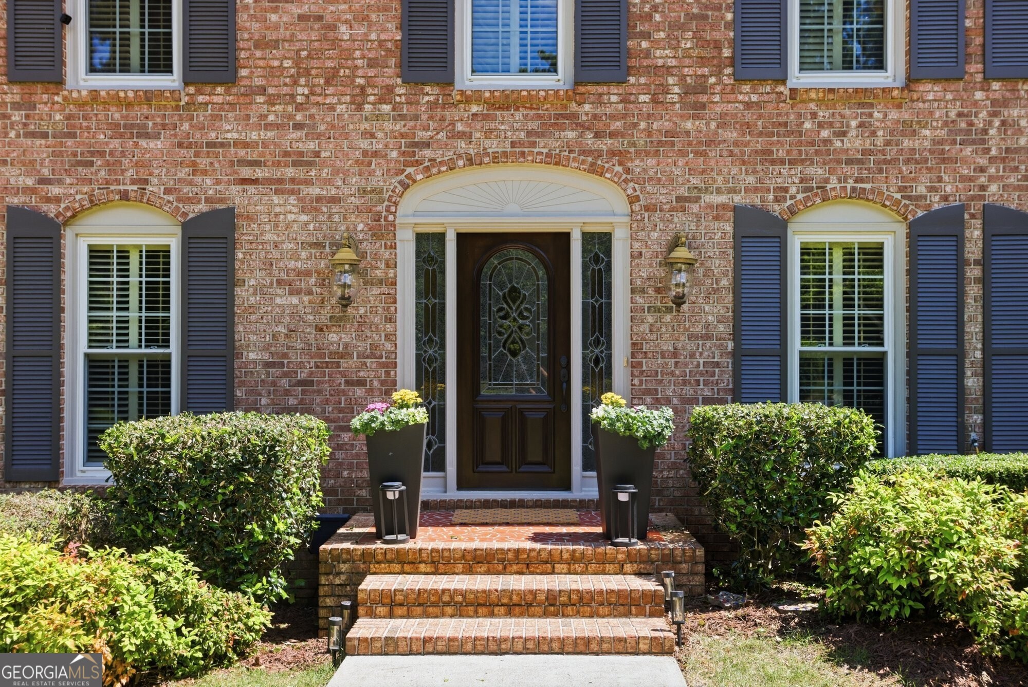 250 Hollyridge WAY