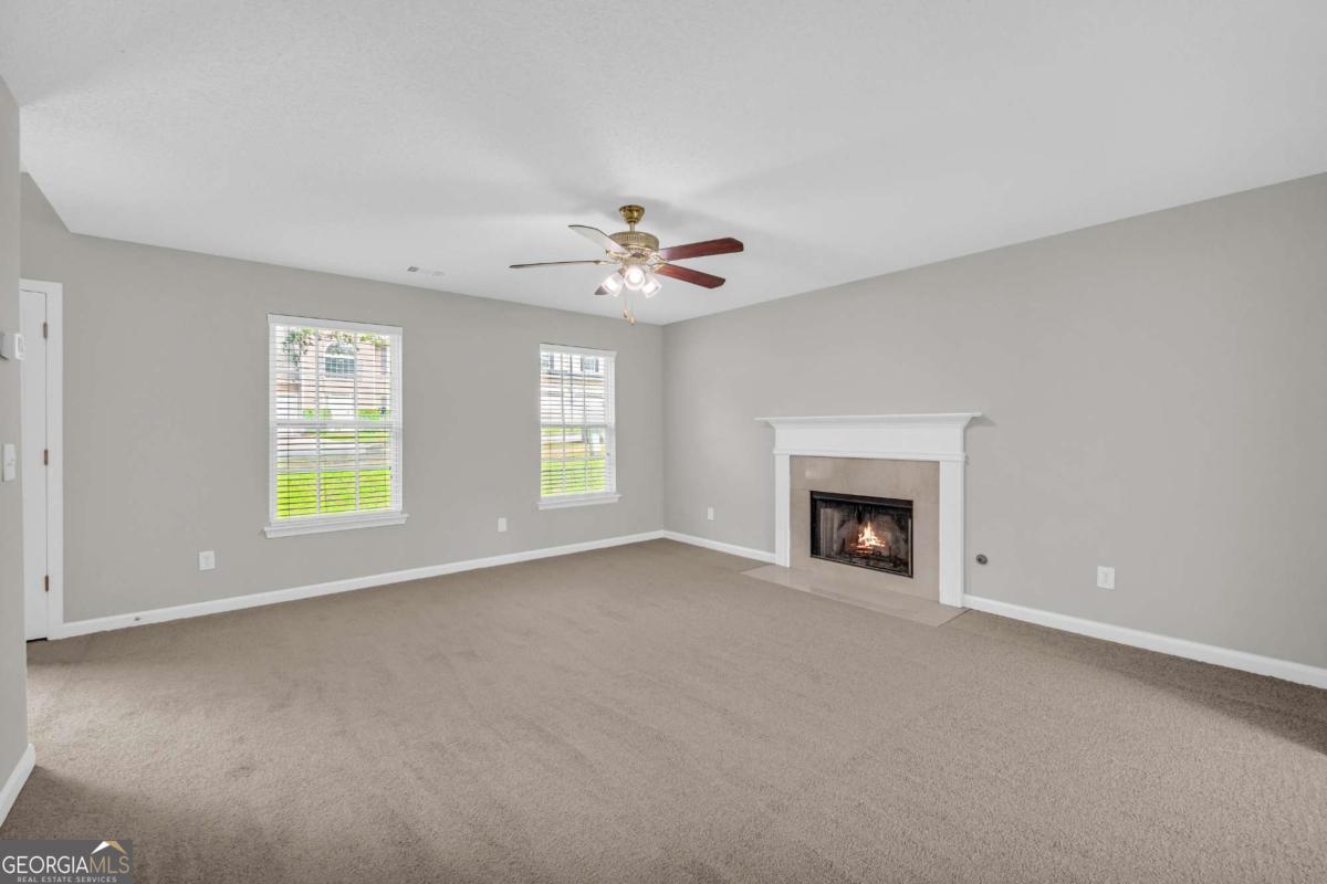 4092 Arabian WAY