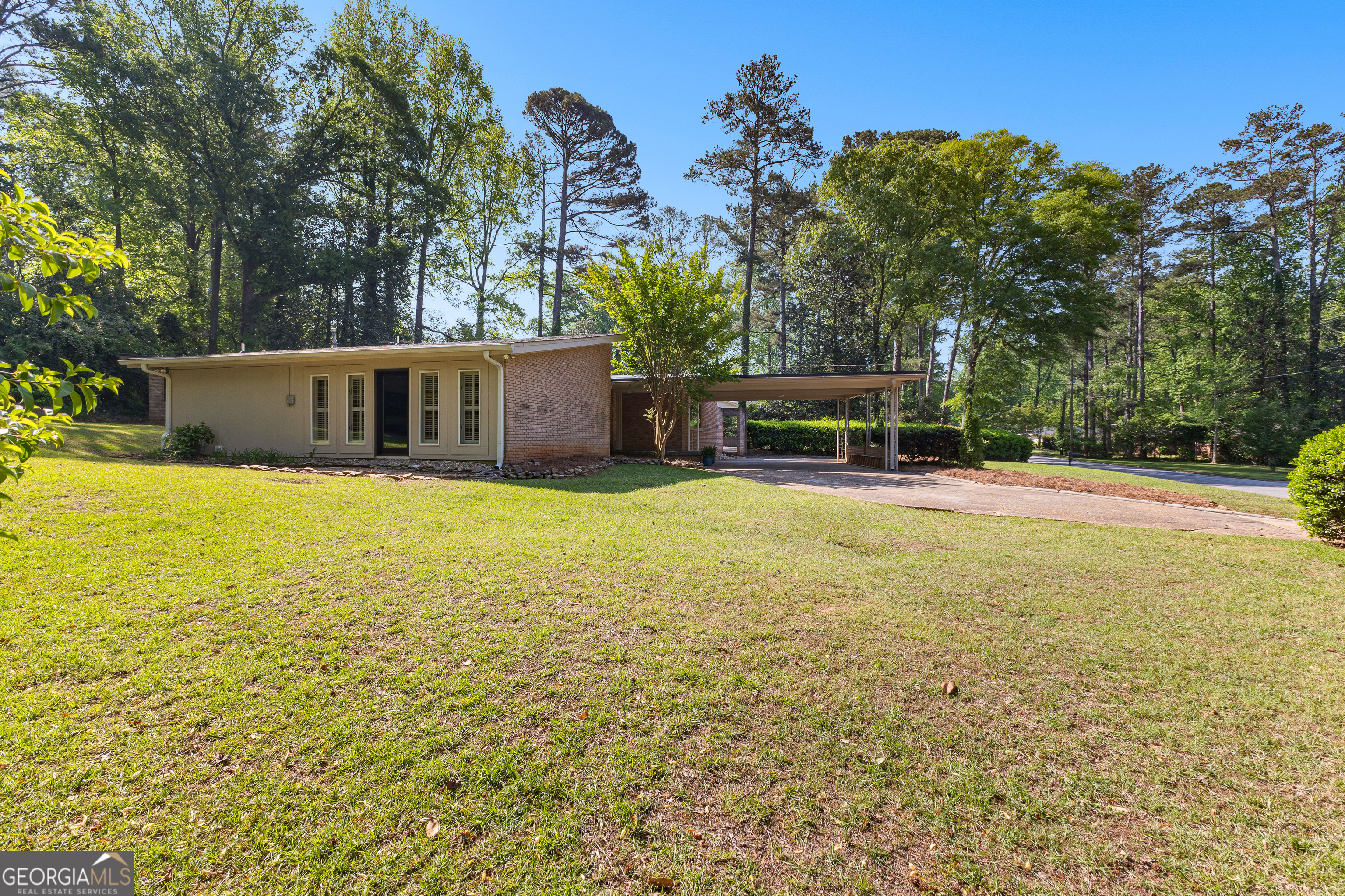 721 Ridgecrest RD