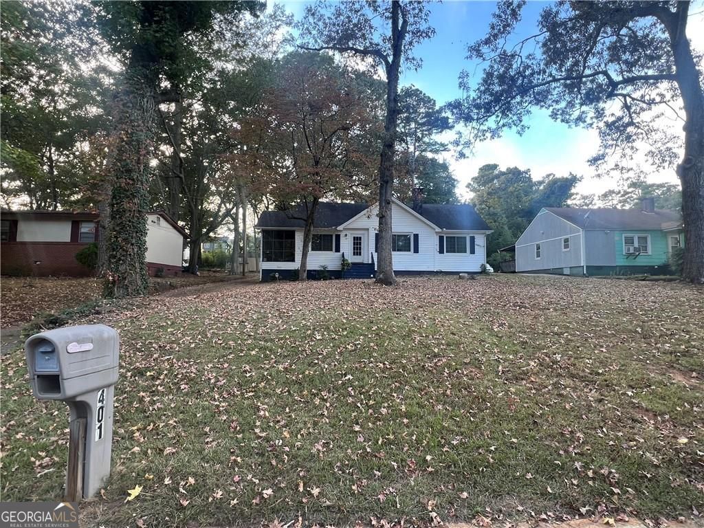 Photo of 401 Ashburton Avenue SE, Atlanta, GA 30317 (MLS # 10632127)