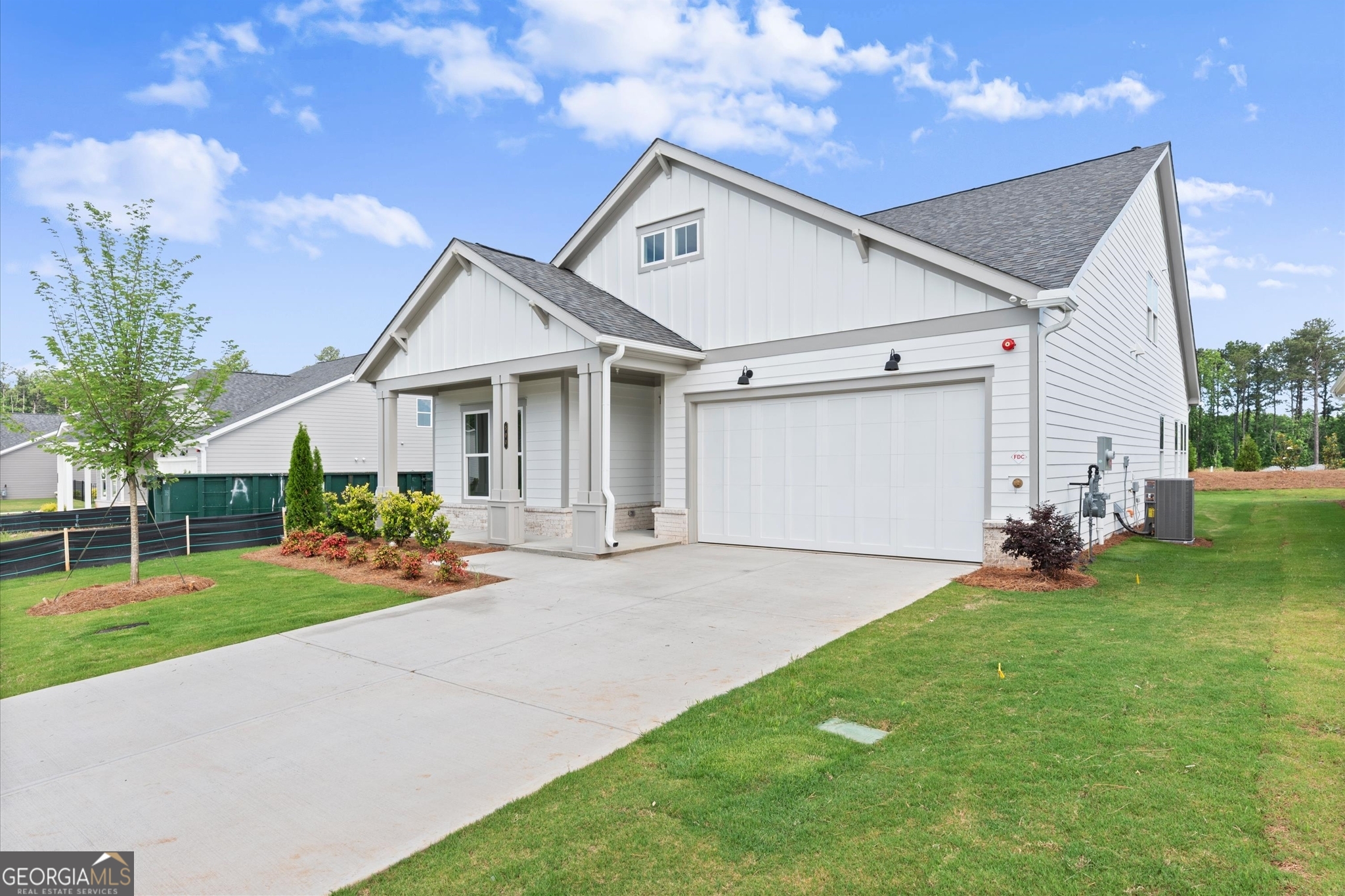 500 Fescue CT NW