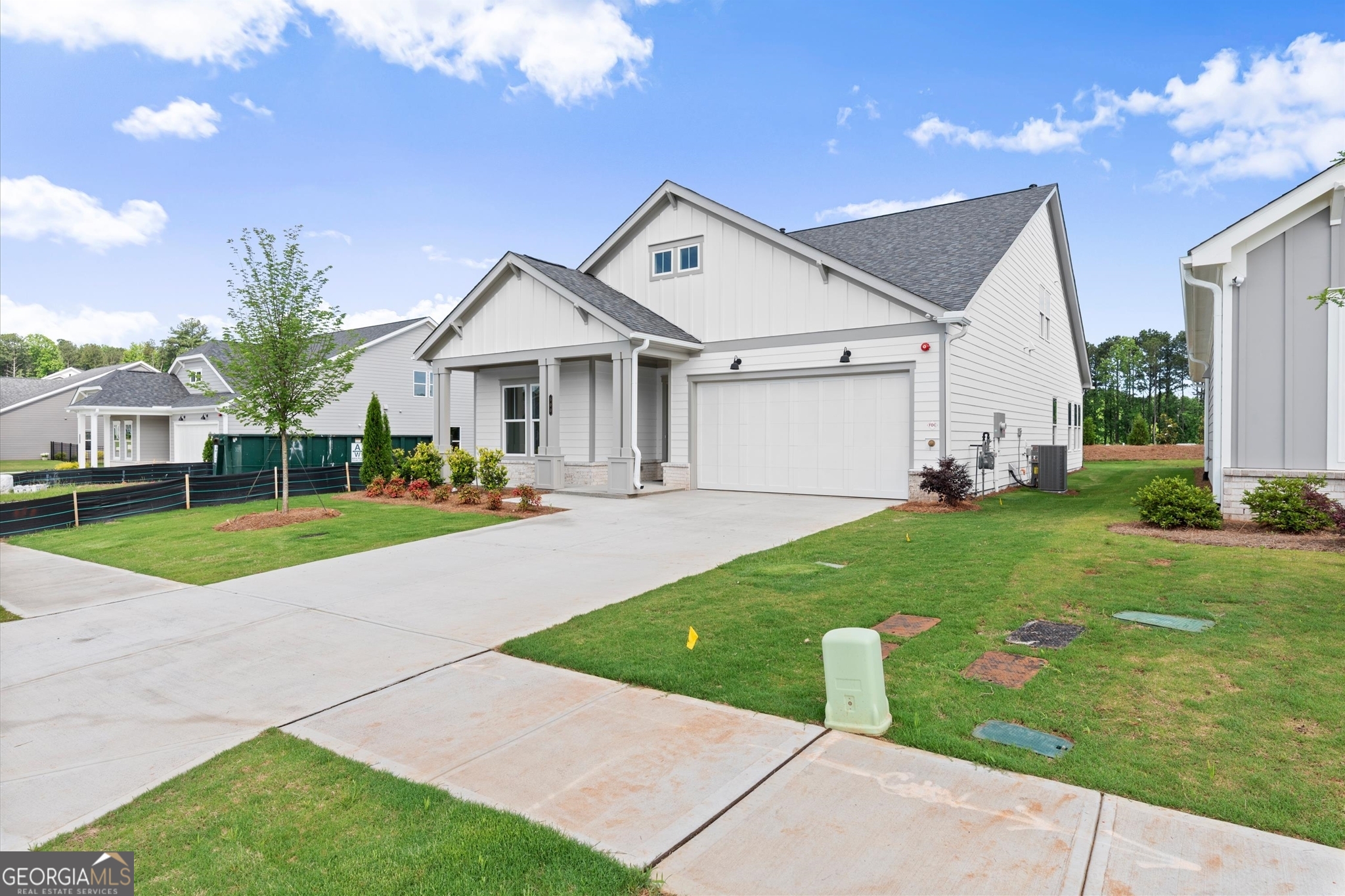 500 Fescue CT NW