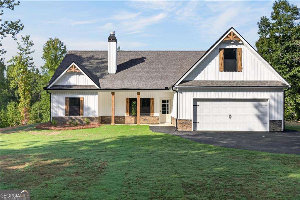 Photo of 382 PLEASANT HILL Road, Rockmart, GA 30153 (MLS # 10852967)