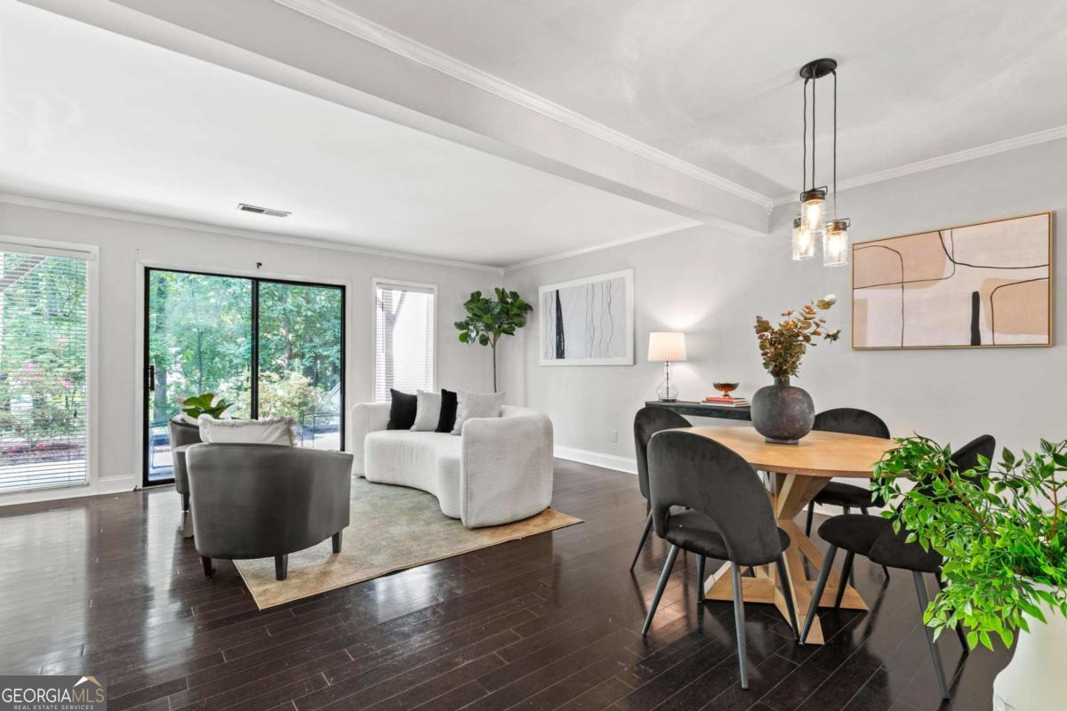 1260 Druid Knoll DR NE