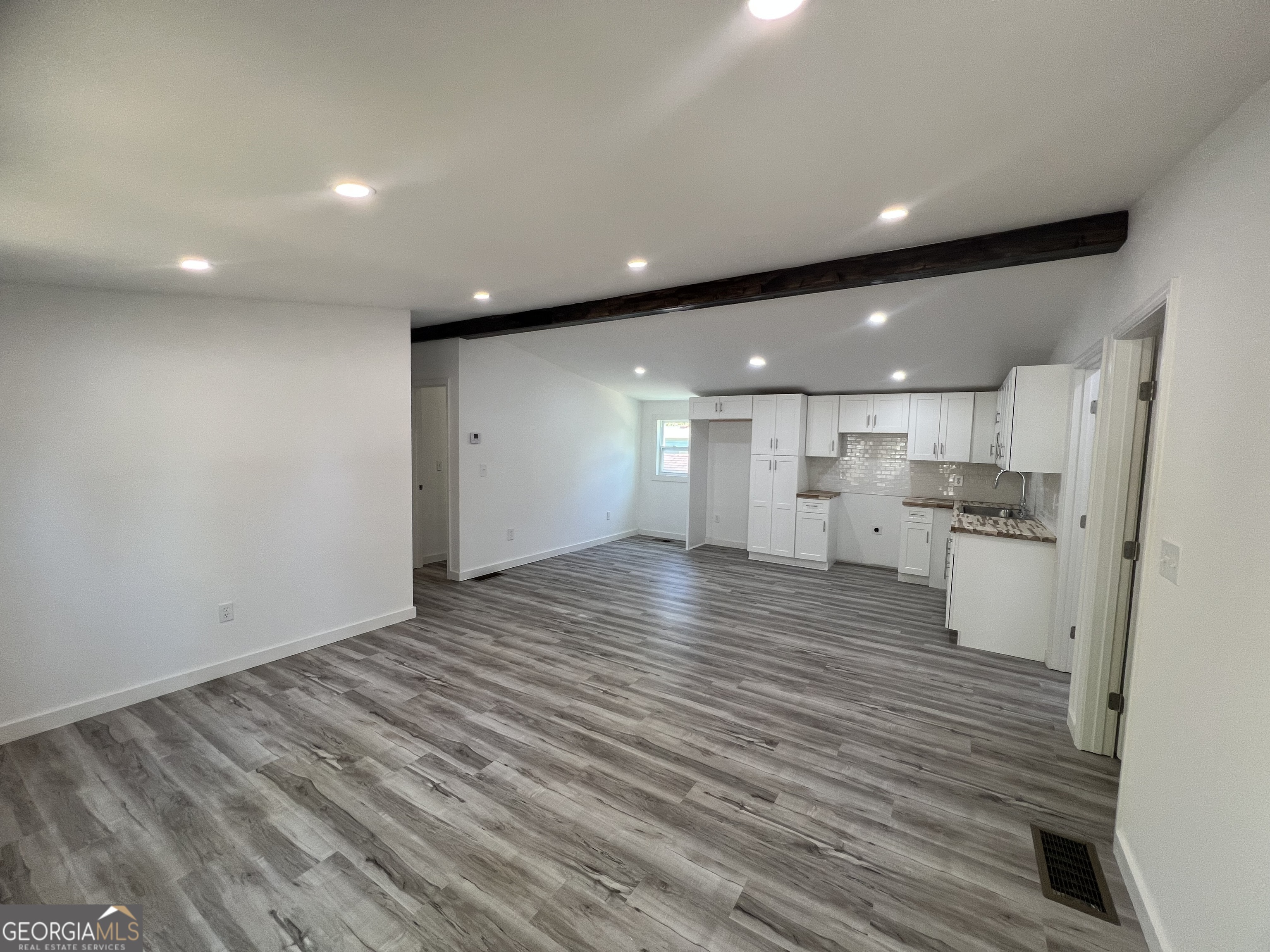 2390 Fairburn RD 143