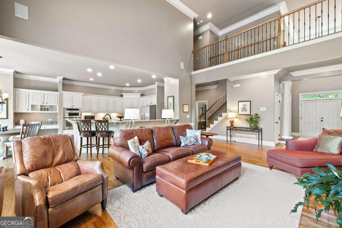 635 Vinings Estates DR SE