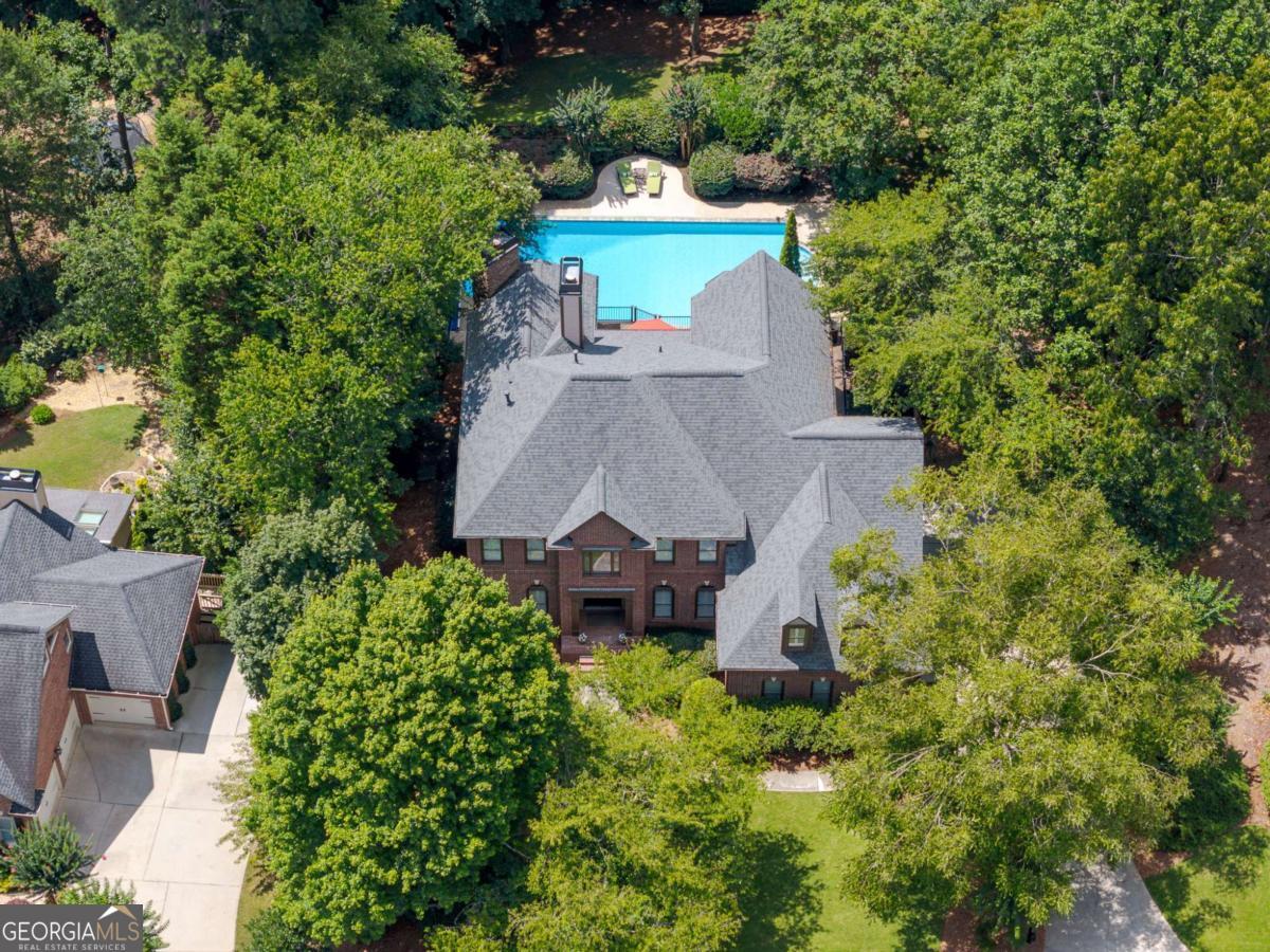 635 Vinings Estates DR SE