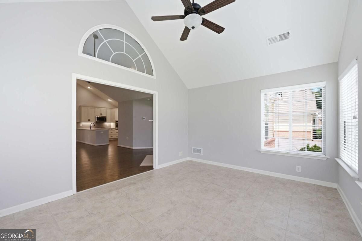 1103 Sweet Apple CIR