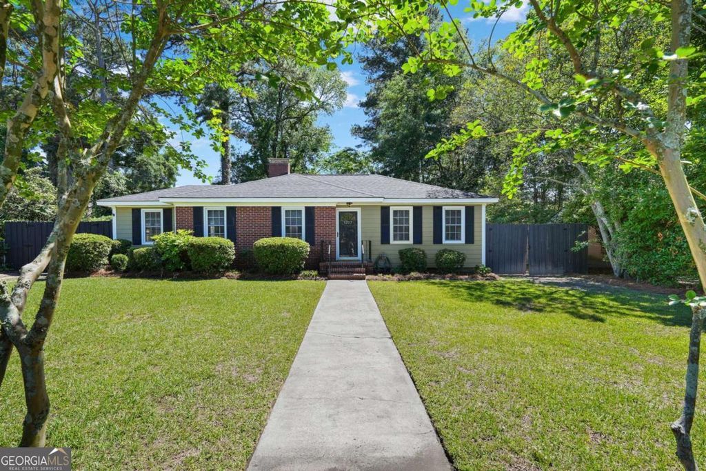 Photo of 1217 E Derenne Avenue, Savannah, GA 31406 (MLS # 10765695)