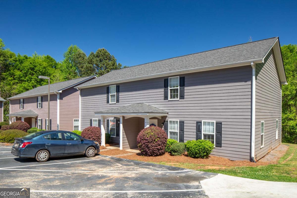 878 Hospital RD
