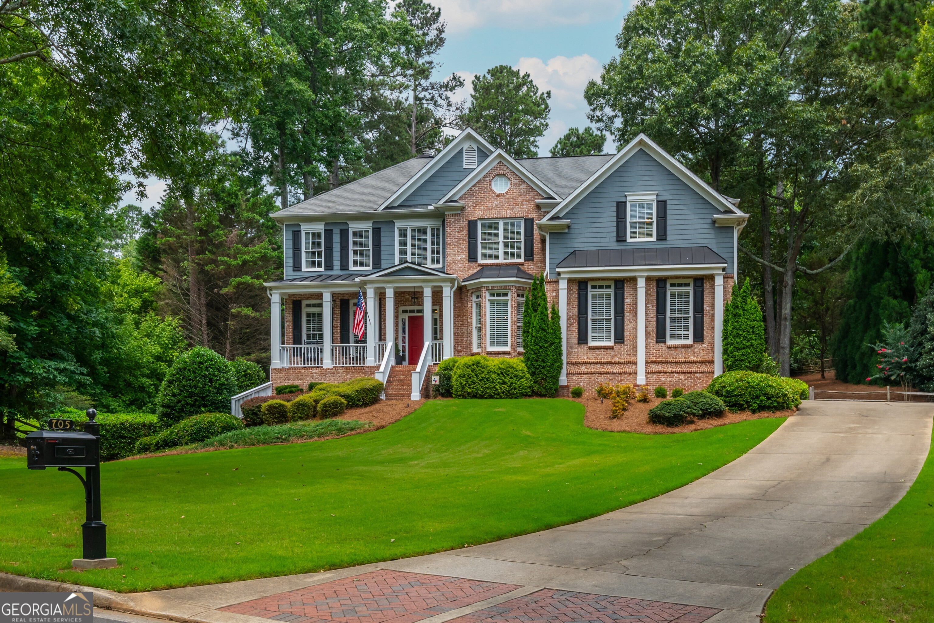 705 Brickwood LN