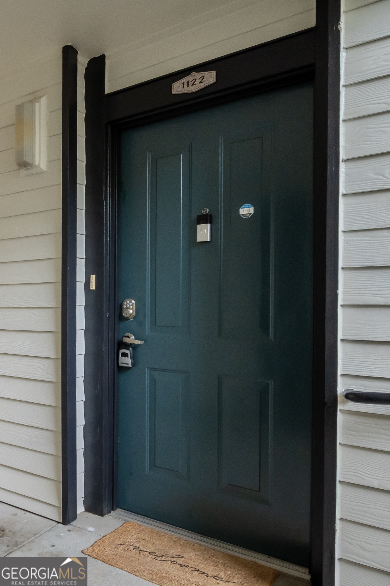211 North AVE 1122