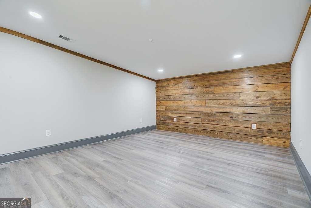 34 Depot ST 25