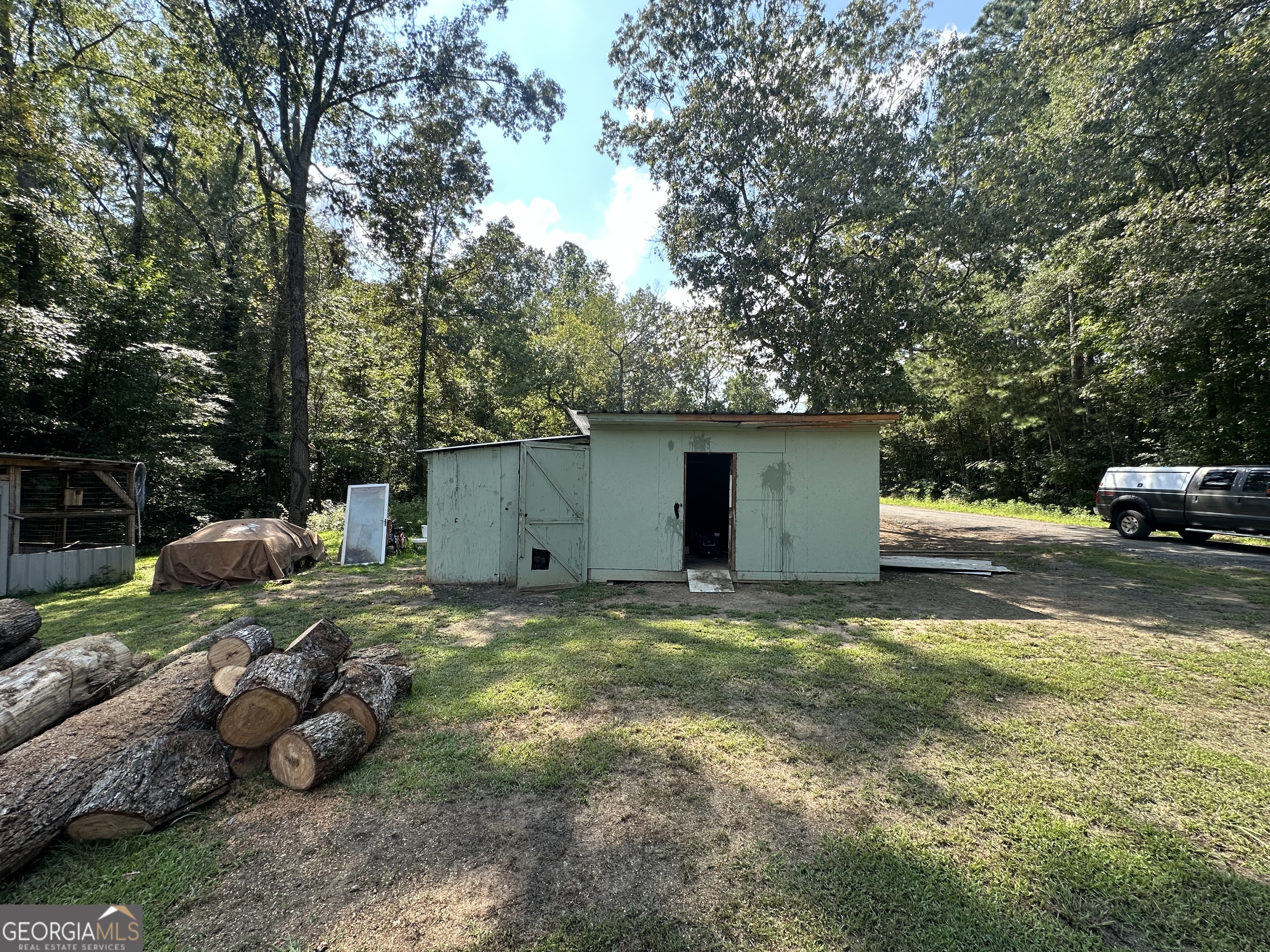 87 Northside DR NW