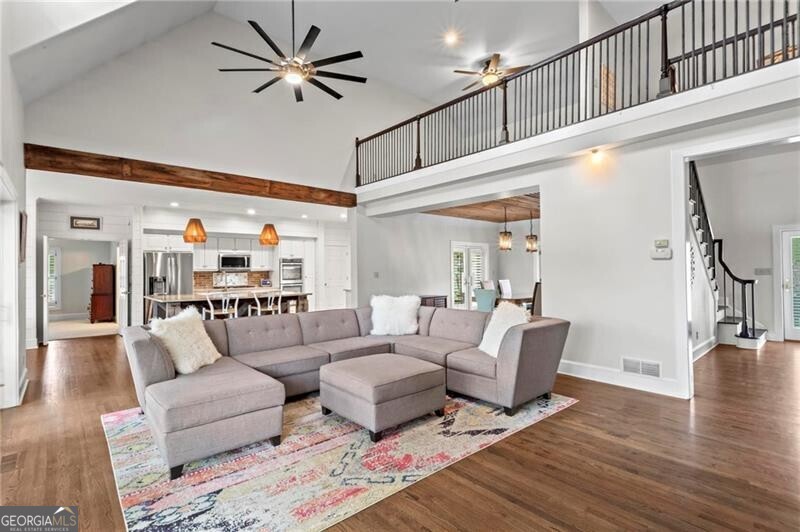 Milton Manor - Residential