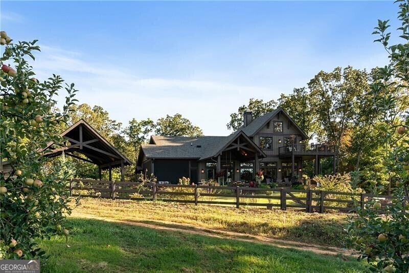1241 Scenic DR