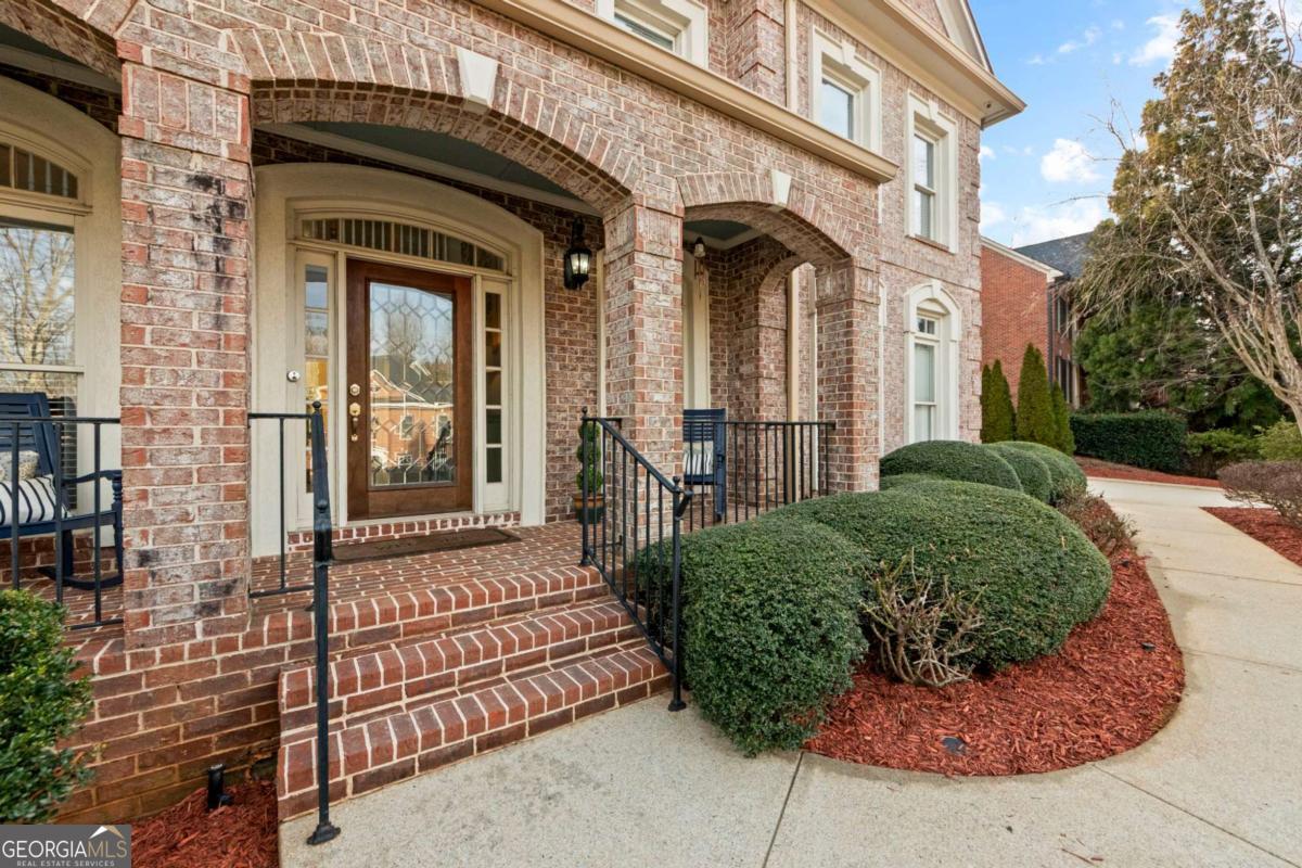 1204 Grand View DR SE