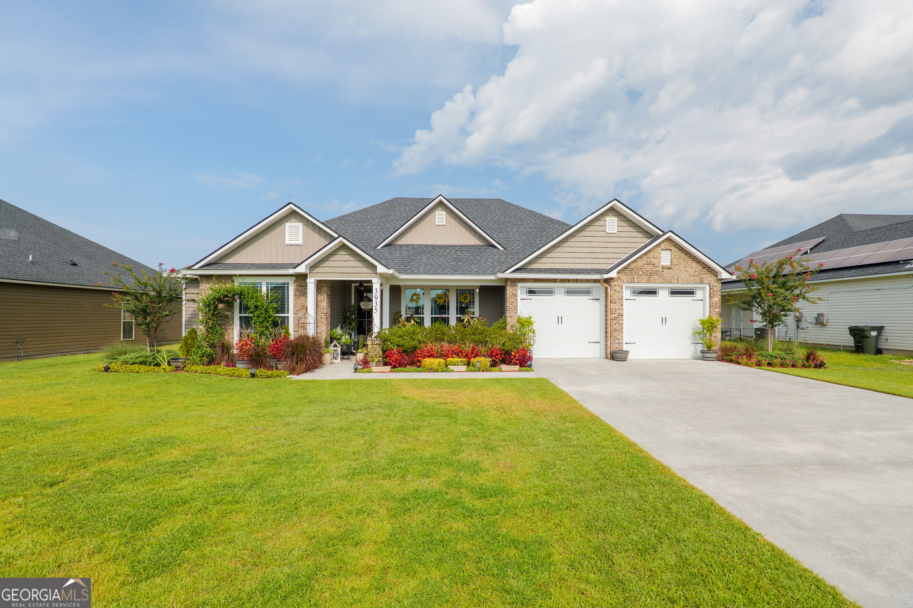 3935 Crusader CT