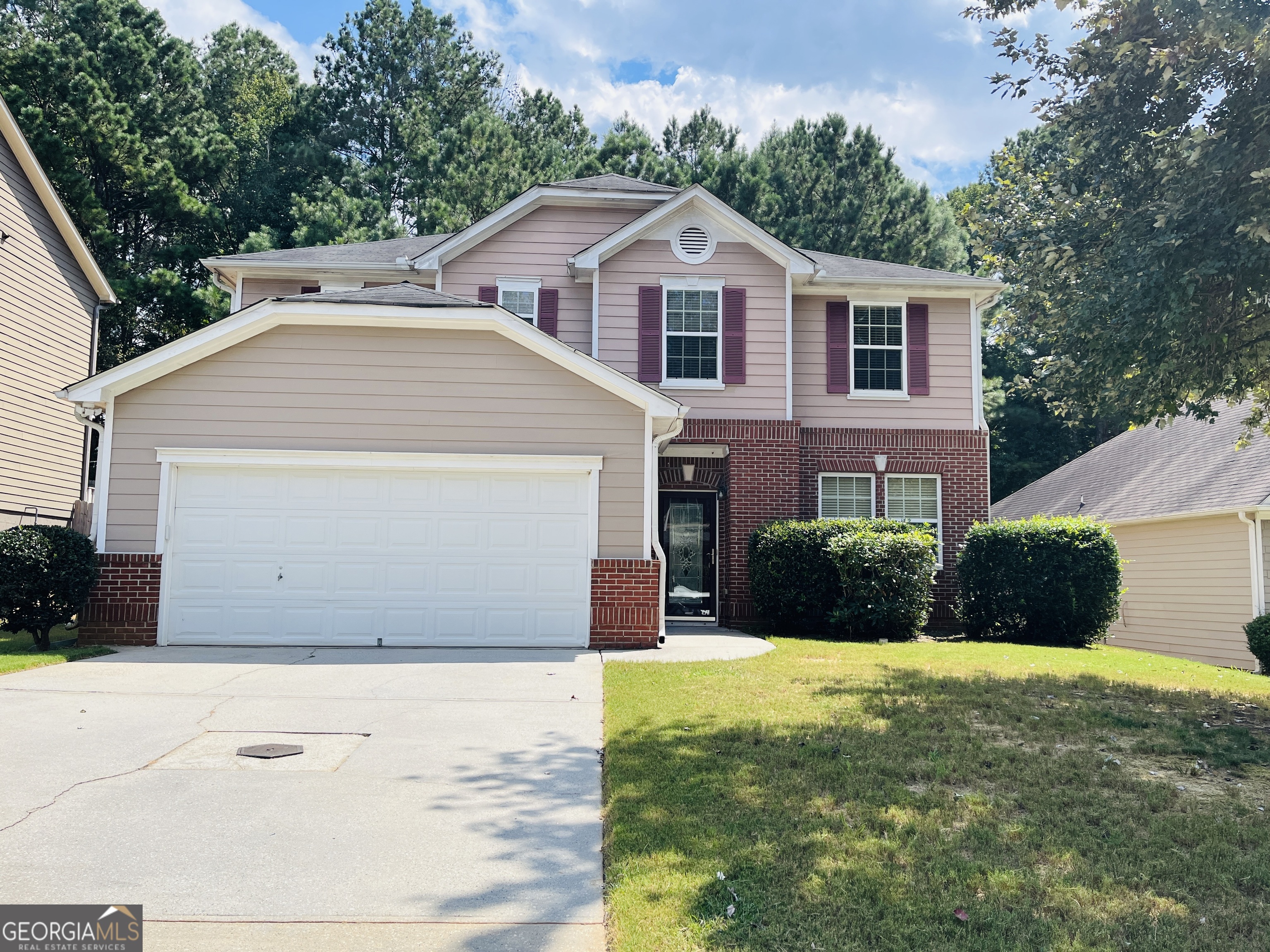 Welcome home to this beautiful 4 bedroom 2.5 bathroom home is one of Newnan's most desirable communities - Avery Park! This home features all stunning LVP flooring and all new carpet upstairs! The huge eat in kitchen is complete with a large island, granite countertops, SS appliances and a tile backsplash! Off the kitchen you will find a private patio and large fenced in backyard! All 4 bedrooms are located upstairs with the large primary suite showcasing a dual sink vanity, soaking tub and separate shower! The Avery Park community includes a pool, playgrounds, tennis courts and a clubhouse! This home is located just minutes from Ashley Park, City of Hope, I-85, Downtown Newnan and more! Truly a must see!