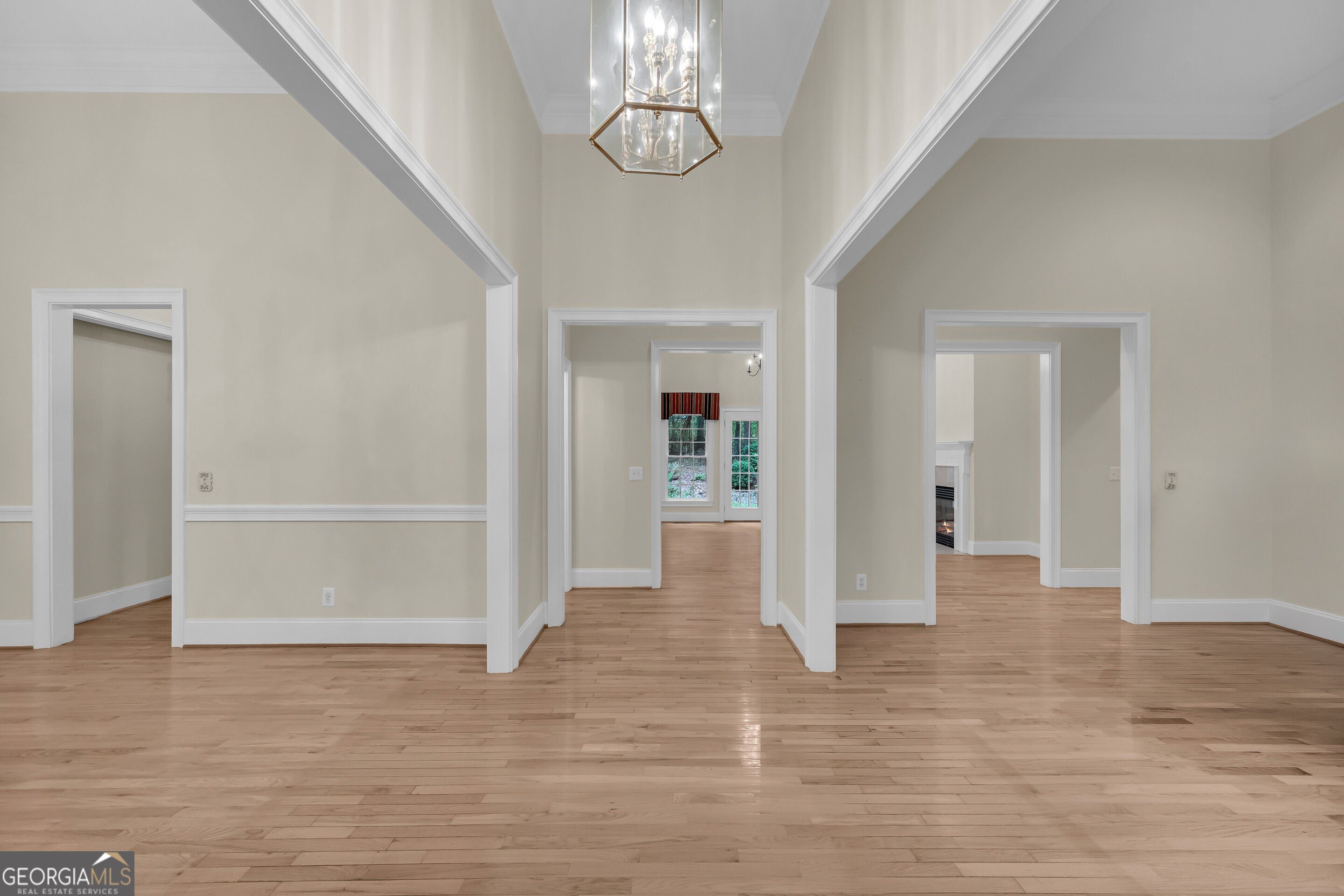 122 Grand Oaks DR