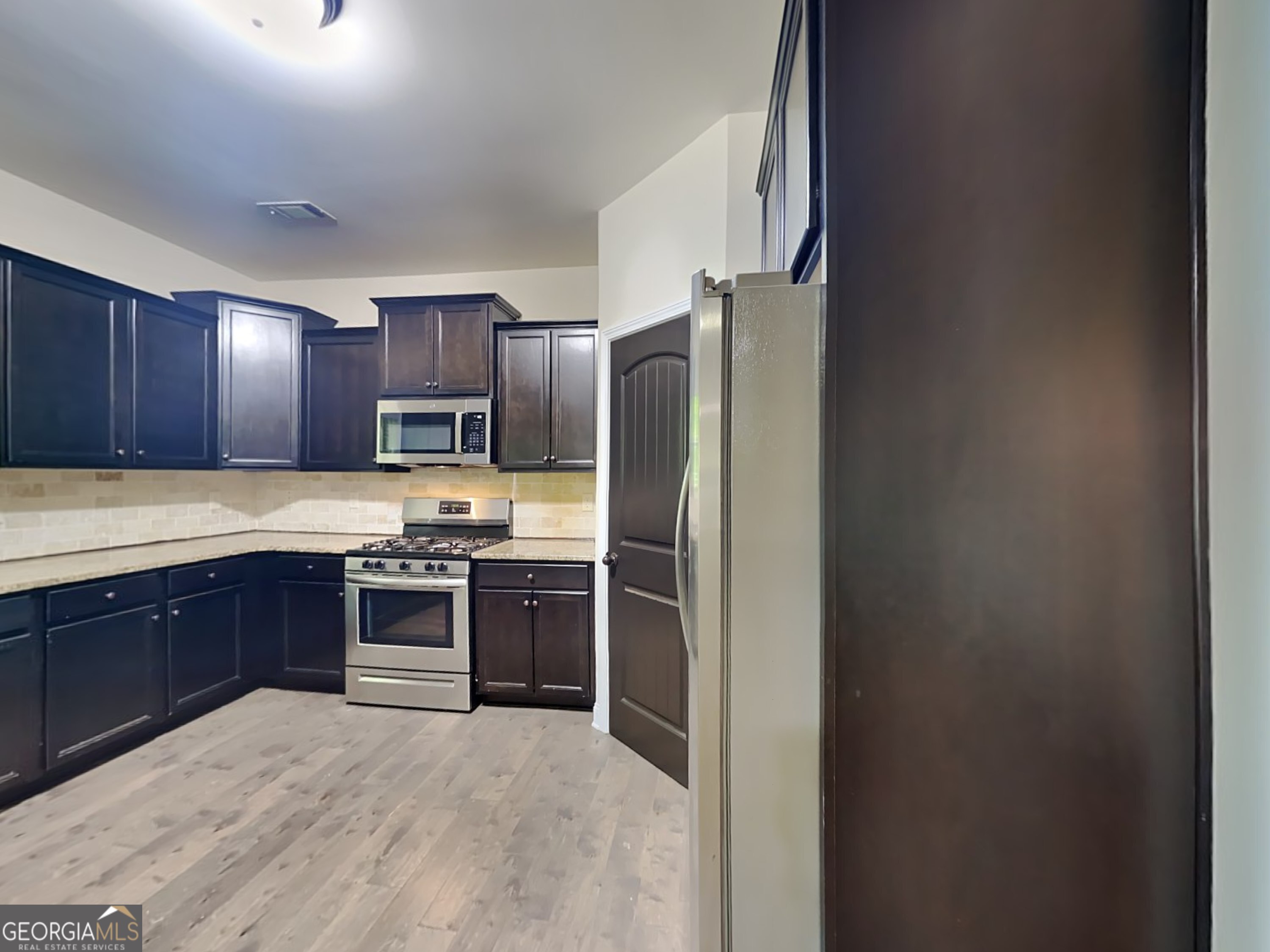 143 Tara BLVD