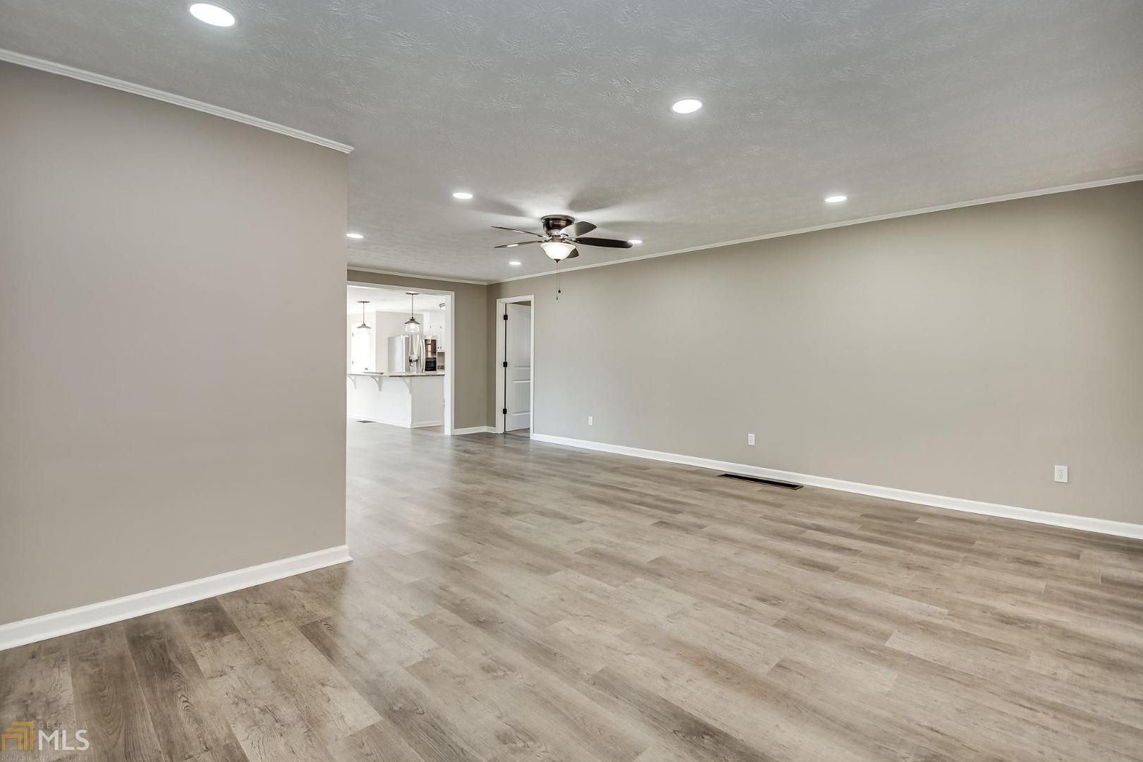 Twin Lakes - Residential