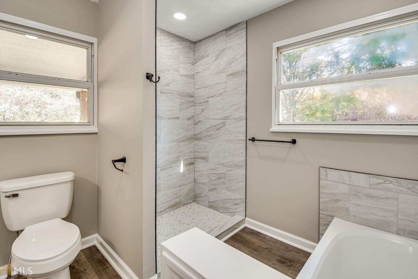 Twin Lakes - Residential