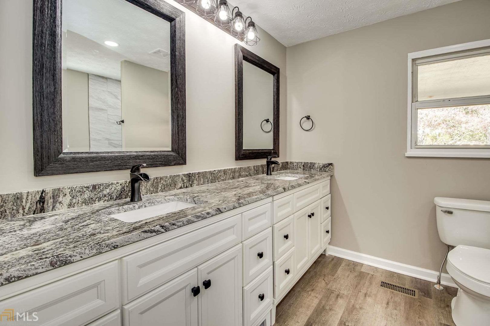 Twin Lakes - Residential