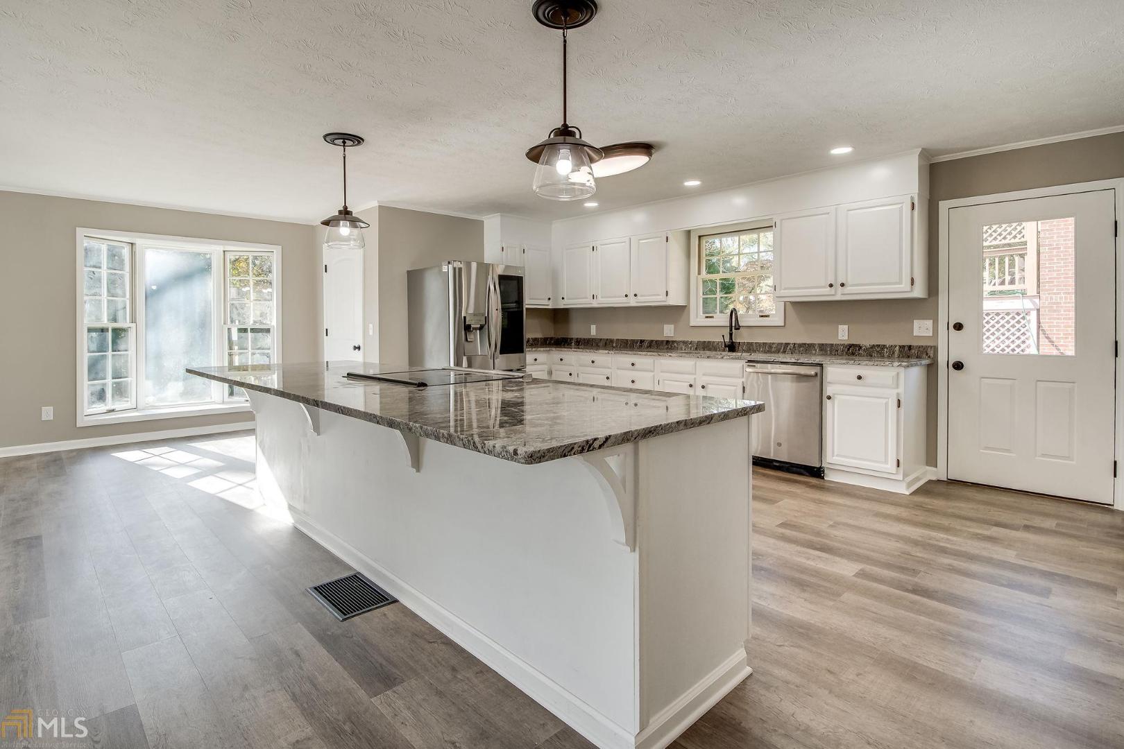 Twin Lakes - Residential