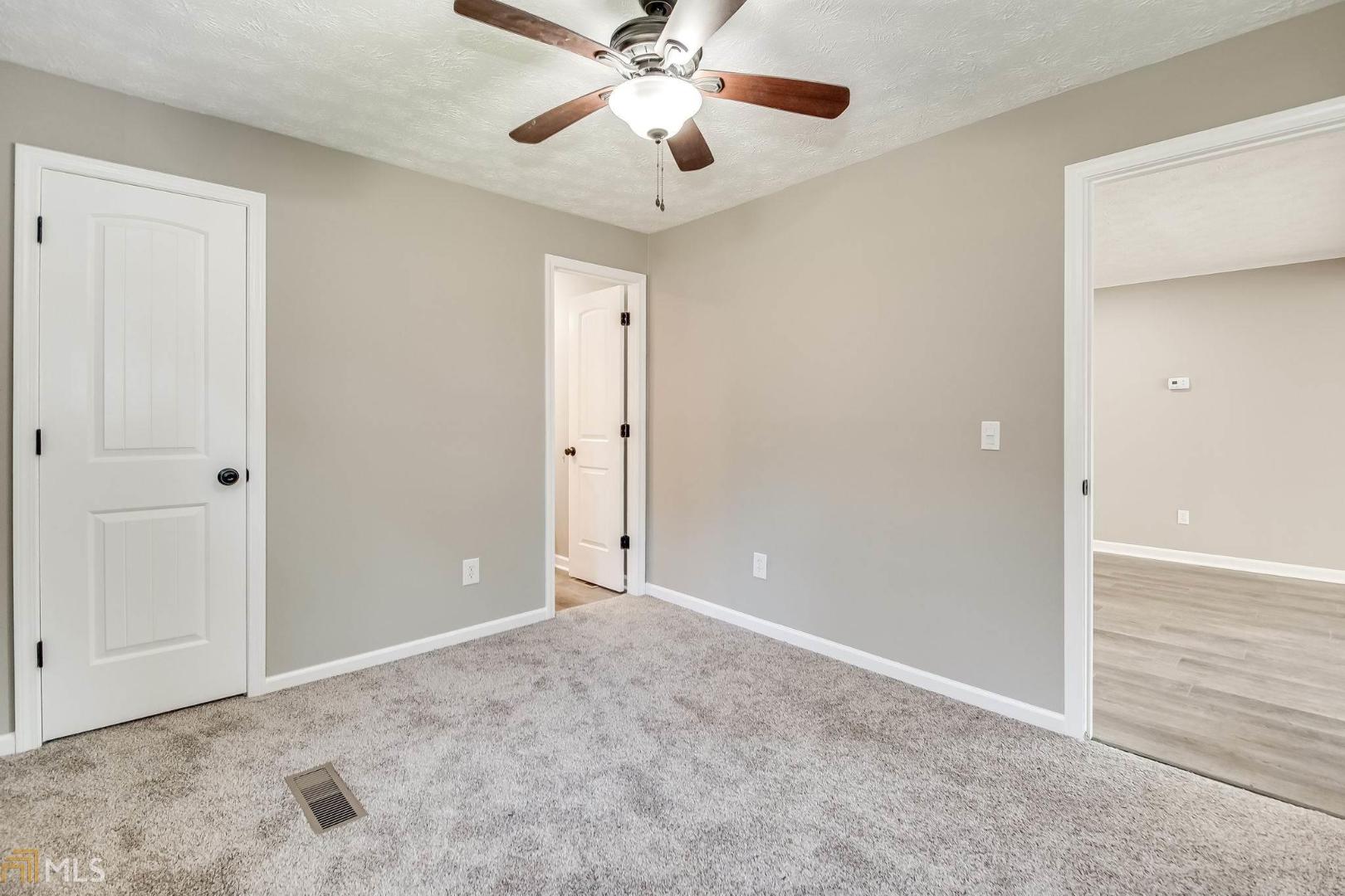 Twin Lakes - Residential