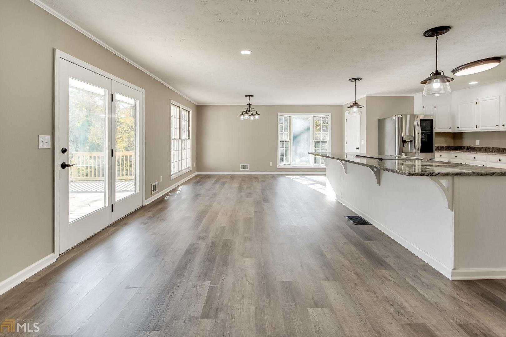 Twin Lakes - Residential