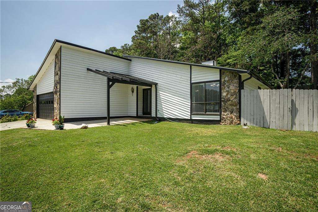 812 Steeple Chase DR