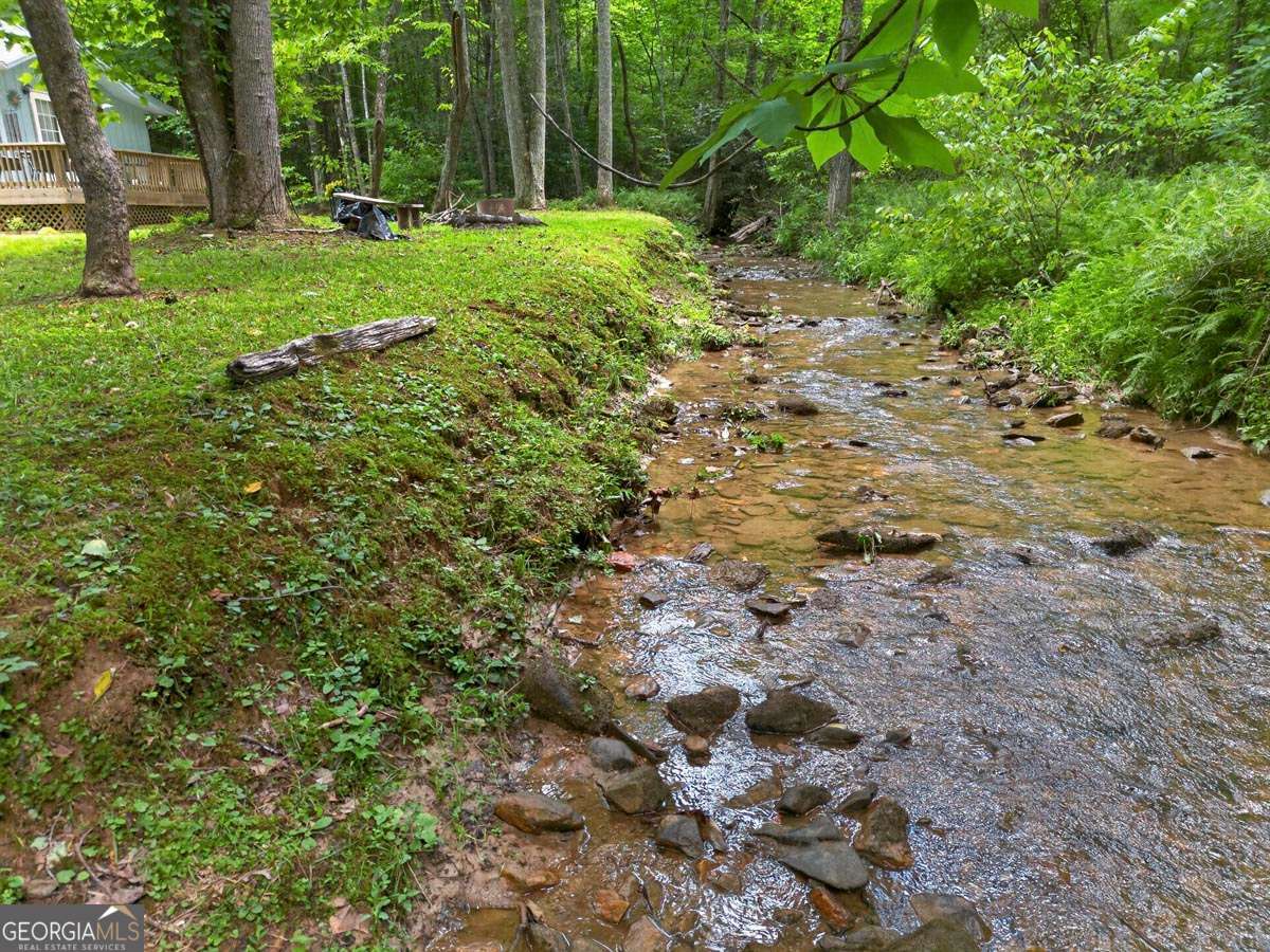 595 Timberlake RD