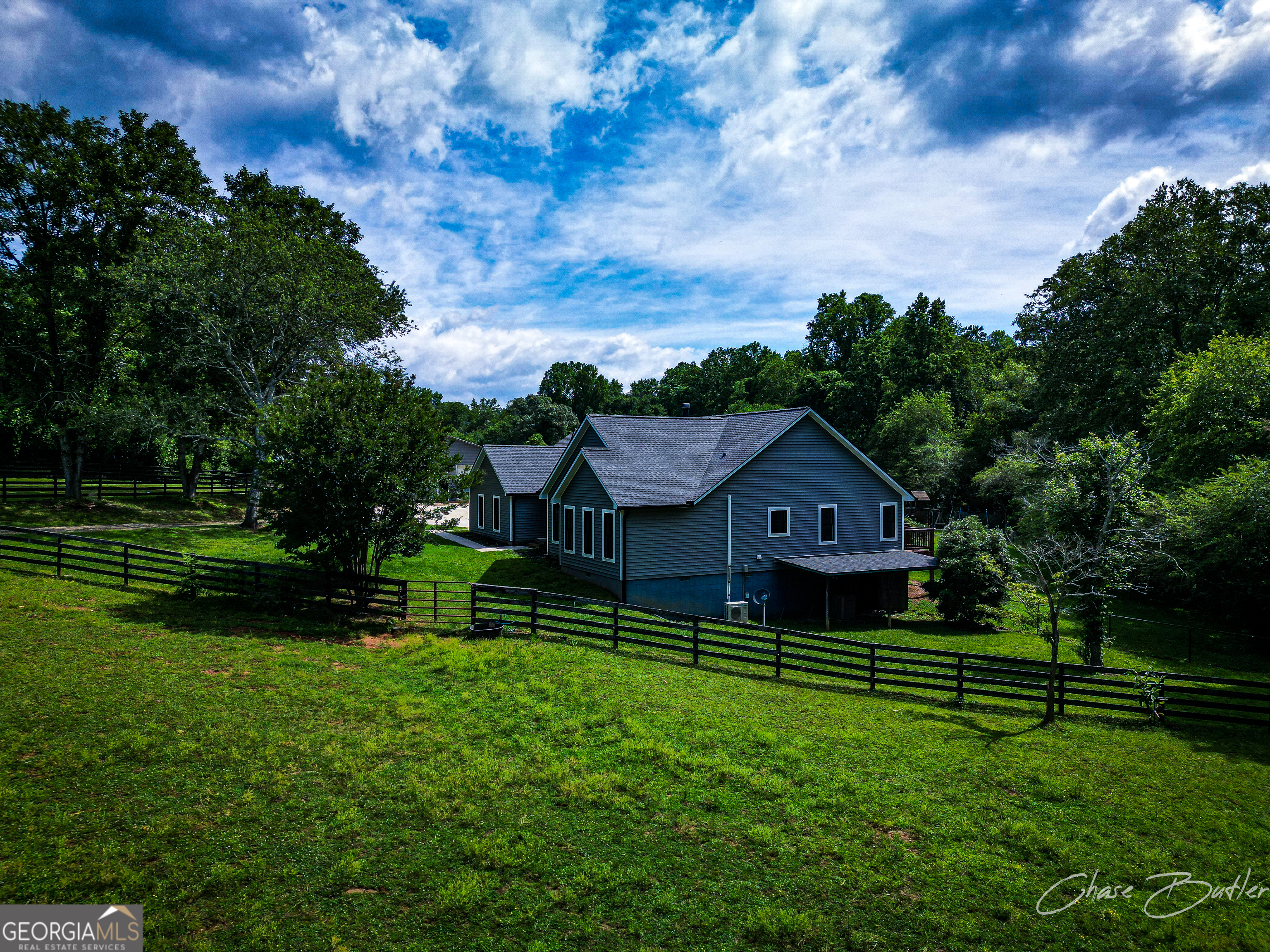 1150 Sutton RD