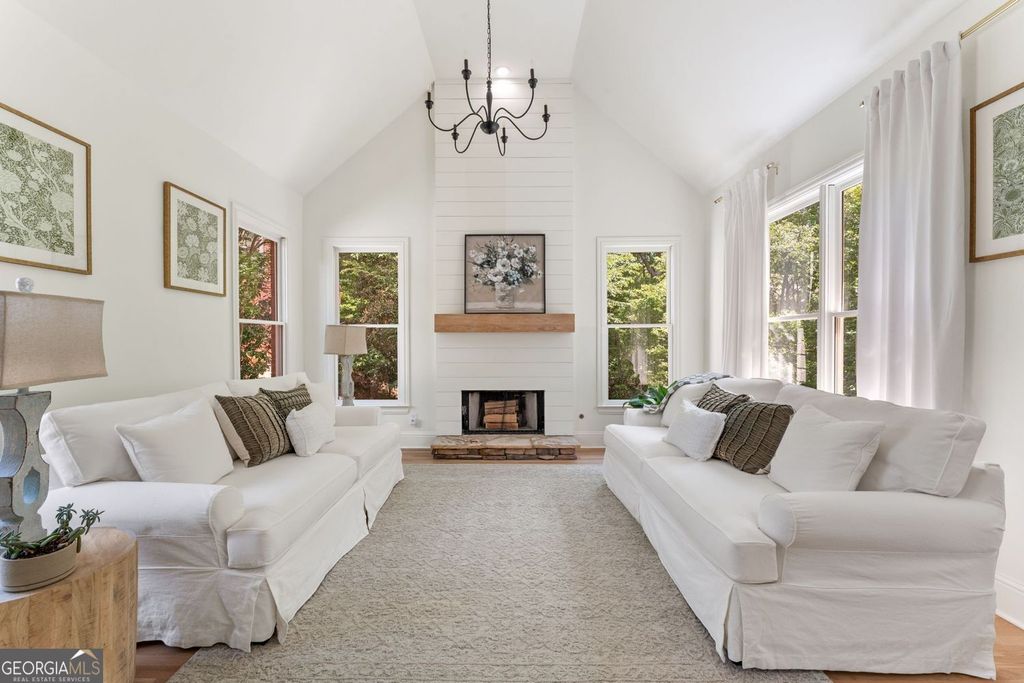 Photo of 1156 Winborn Trail, Kennesaw, GA 30152 (MLS # 10739129)