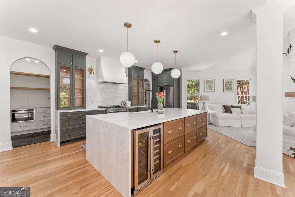 Photo of 1156 Winborn Trail, Kennesaw, GA 30152 (MLS # 10739129)