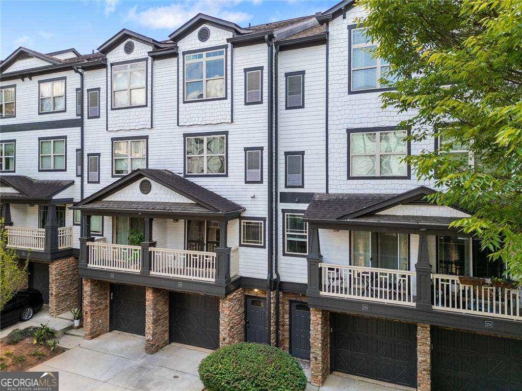 Photo of 221 Semel Circle NW #260, Atlanta, GA 30309 (MLS # 10828961)