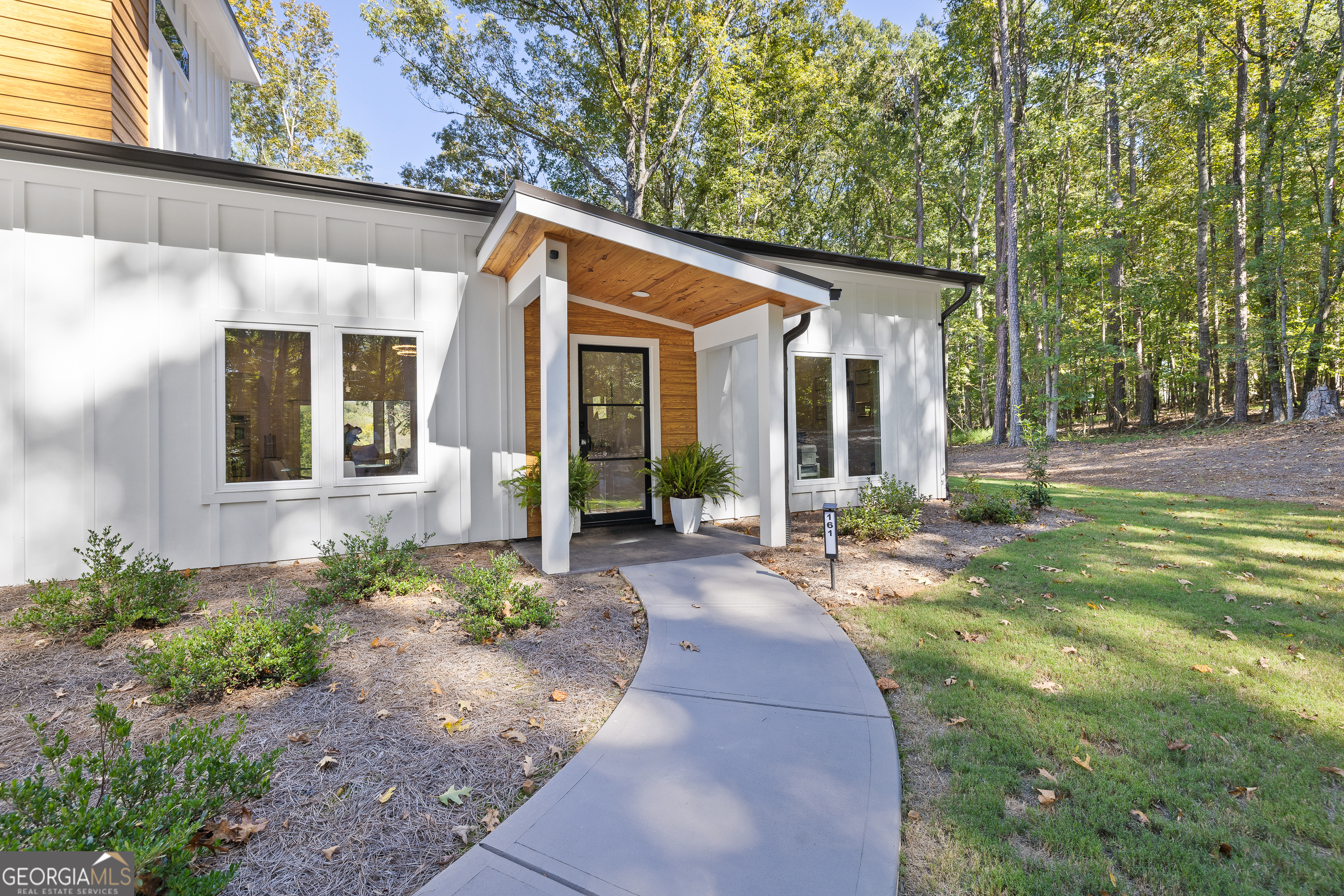 161 Hoot Owl LN