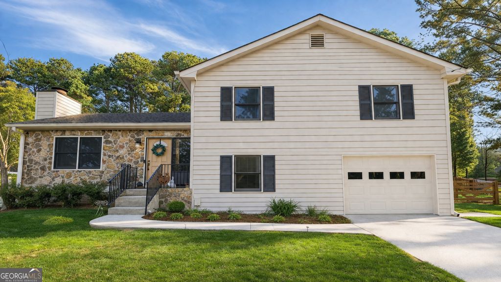 Photo of 1682 Bennett Road, Grayson, GA 30017 (MLS # 10724133)