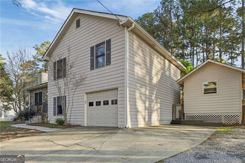Photo of 1682 Bennett Road, Grayson, GA 30017 (MLS # 10724133)
