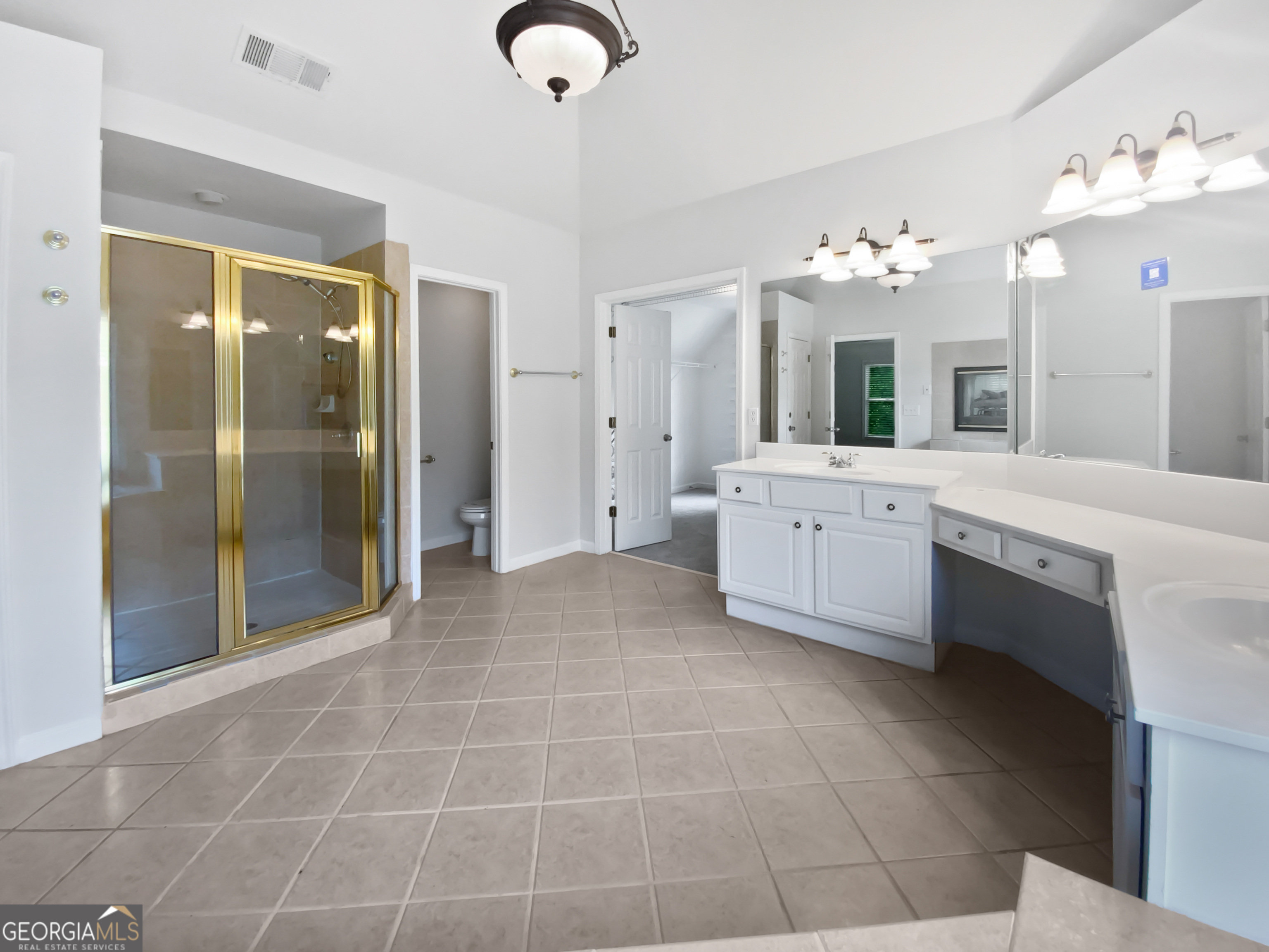 CHRISTOPHER ROBBINS U-2 - Residential