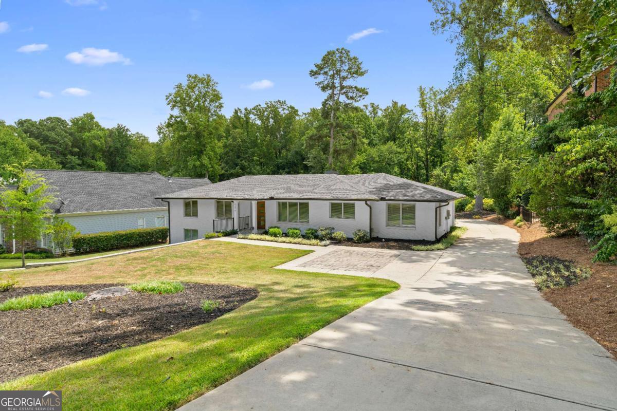2176 Cumberland DR SE